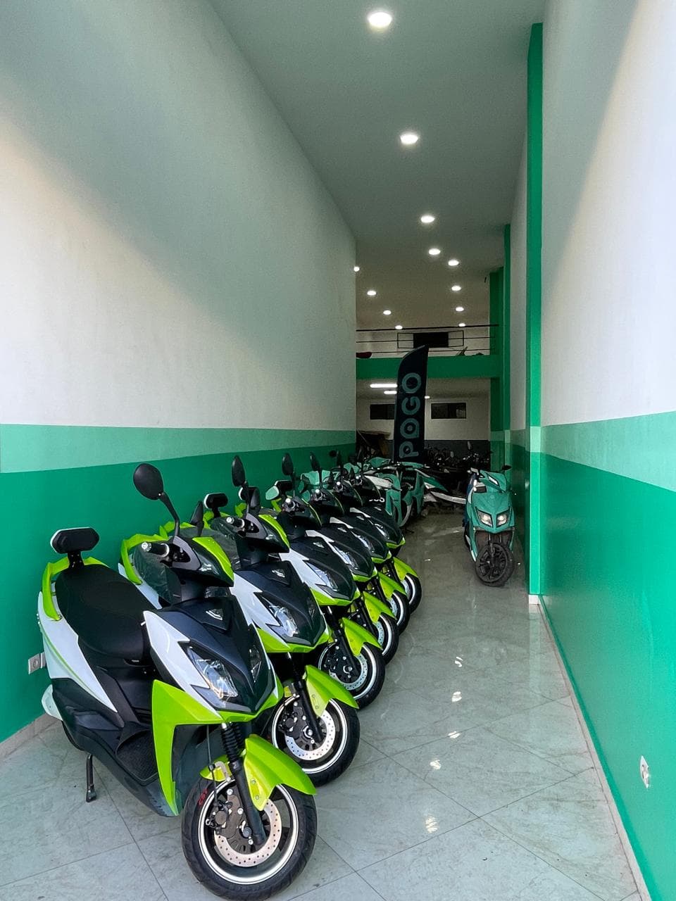 location rent renting scooters motos Slide 2